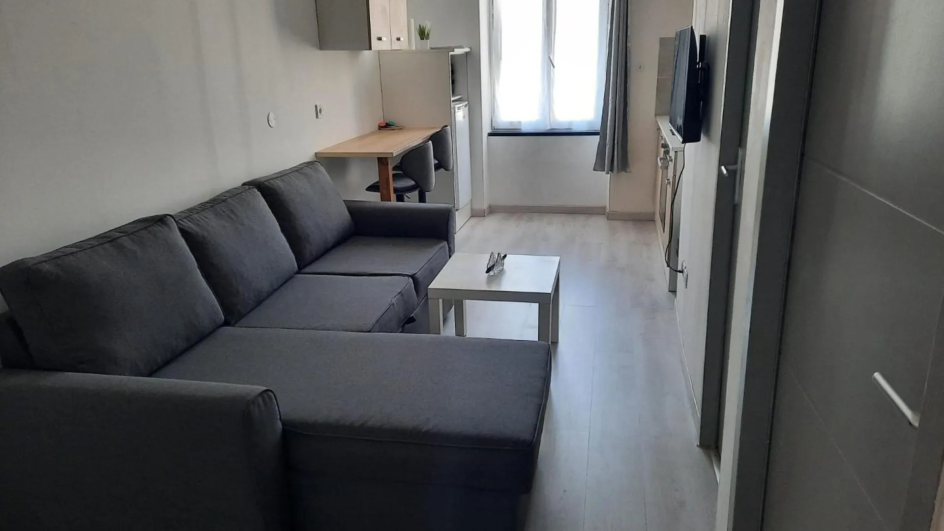 Appartement Equipe Saint-Julien-Molin-Molette 0*,  France